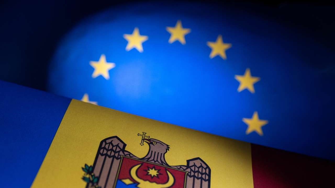 Illustration shows EU and Moldova flags