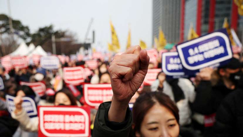 FILE PHOTO: South Korean doctors to hold a mass rally against govt medical policy