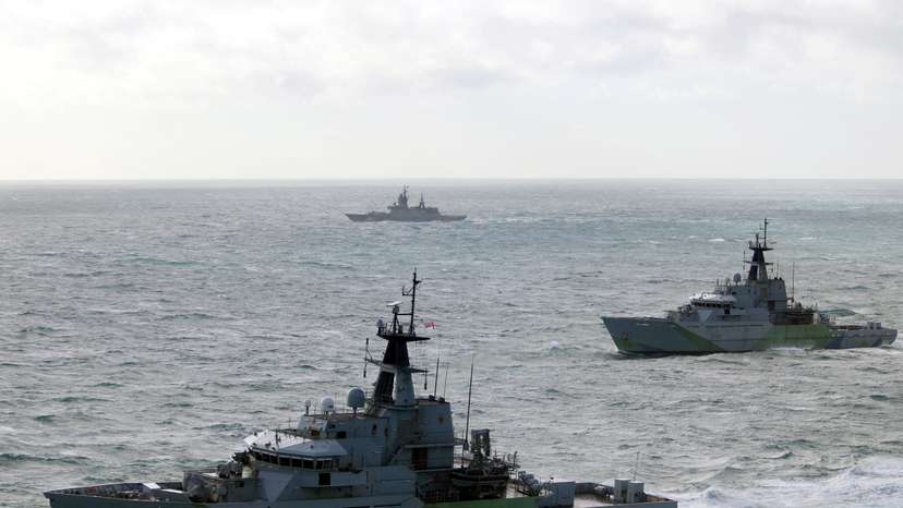 British Royal Navy vessels shadow Russian corvette Boikiy in the waters of the English Channel