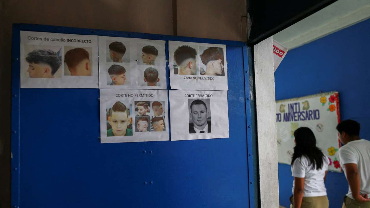 Schools enforce order and discipline" regulations in San Salvador