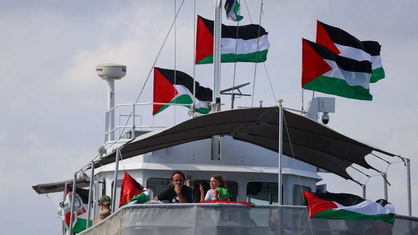 Humanitarian flotilla including Greta Thunberg departs for Gaza from Spain