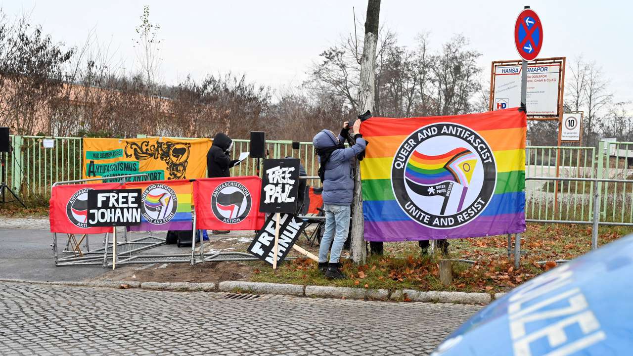 Trial of seven accused left extremists for membership in a criminal organisation in Dresden