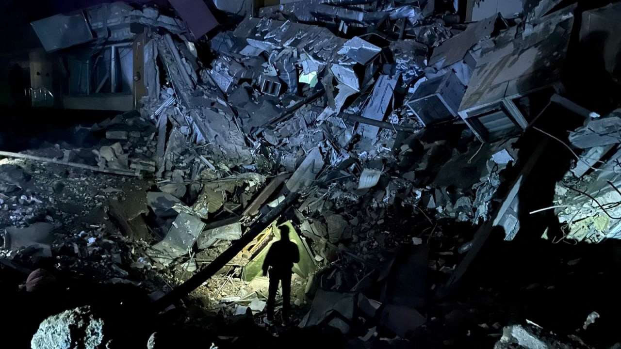 Aftermath of a Russian missile strike in Kryvyi Rih