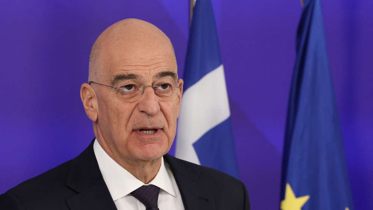 Israel and Greek defence ministers discuss cooperation in Athens