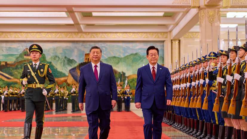 South Korea's President Lee visits China