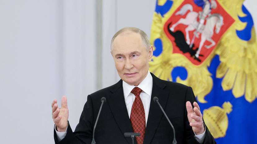 Russia's President Putin in Moscow attends ceremony marking Russia Day