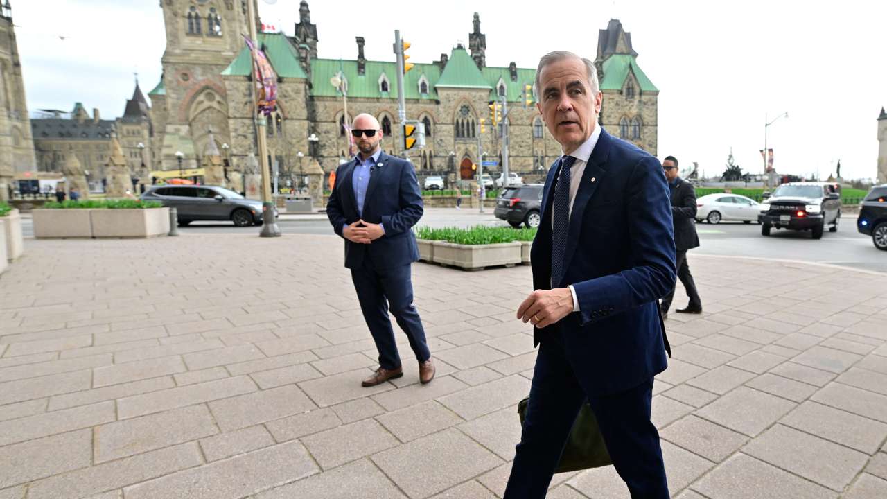 Canadian Prime Minister Carney returns to work