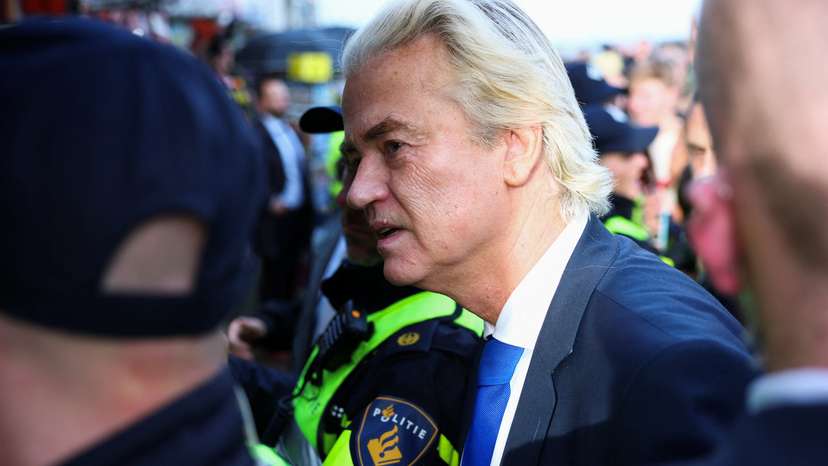 Meet and greet with Party for Freedom (PVV) leader Geert Wilders in Volendam