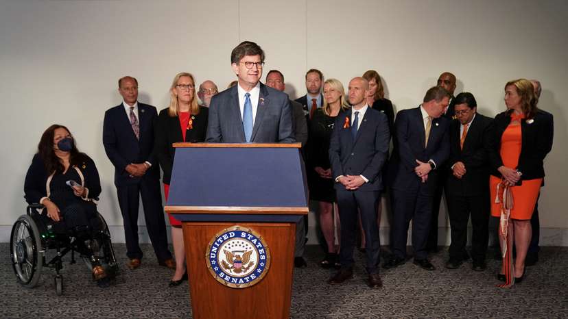 Highland Park officials testify on assault weapons in Washington