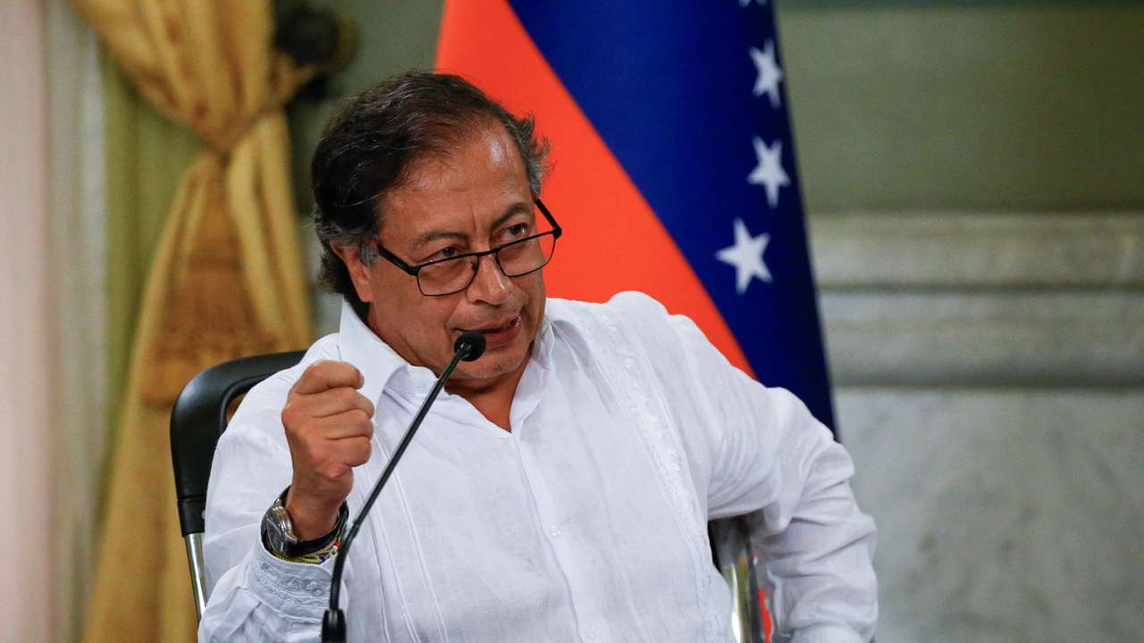 Colombian President Petro meets with Venezuelan President Maduro in Caracas