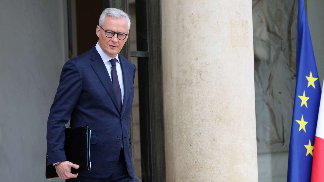 Weekly cabinet meeting at the Elysee Palace in Paris