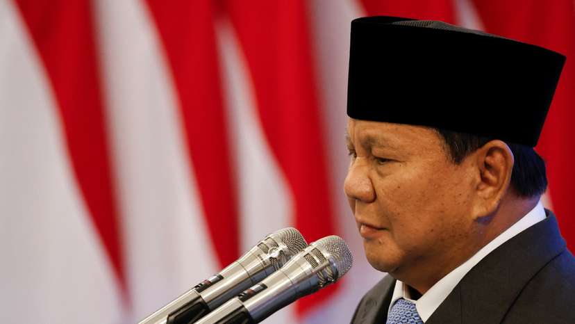 Indonesia's President Prabowo Subianto gives a speech as he attends the National Hero award ceremony at the Merdeka Palace in Jakarta
