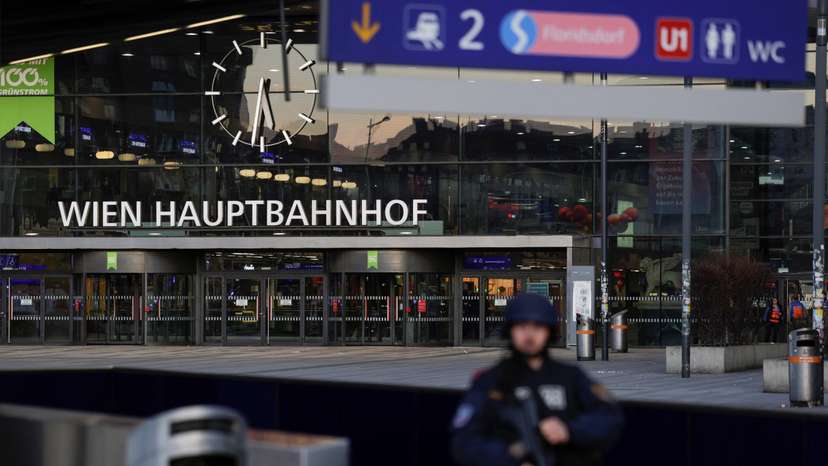 Vienna central station closed due to an unspecified threat