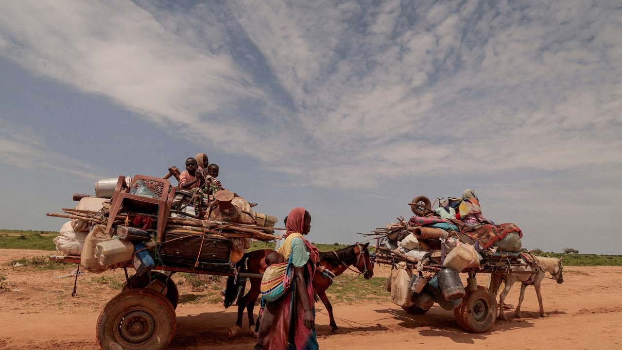 FILE PHOTO: Fleeing Sudanese seek refuge in Chad