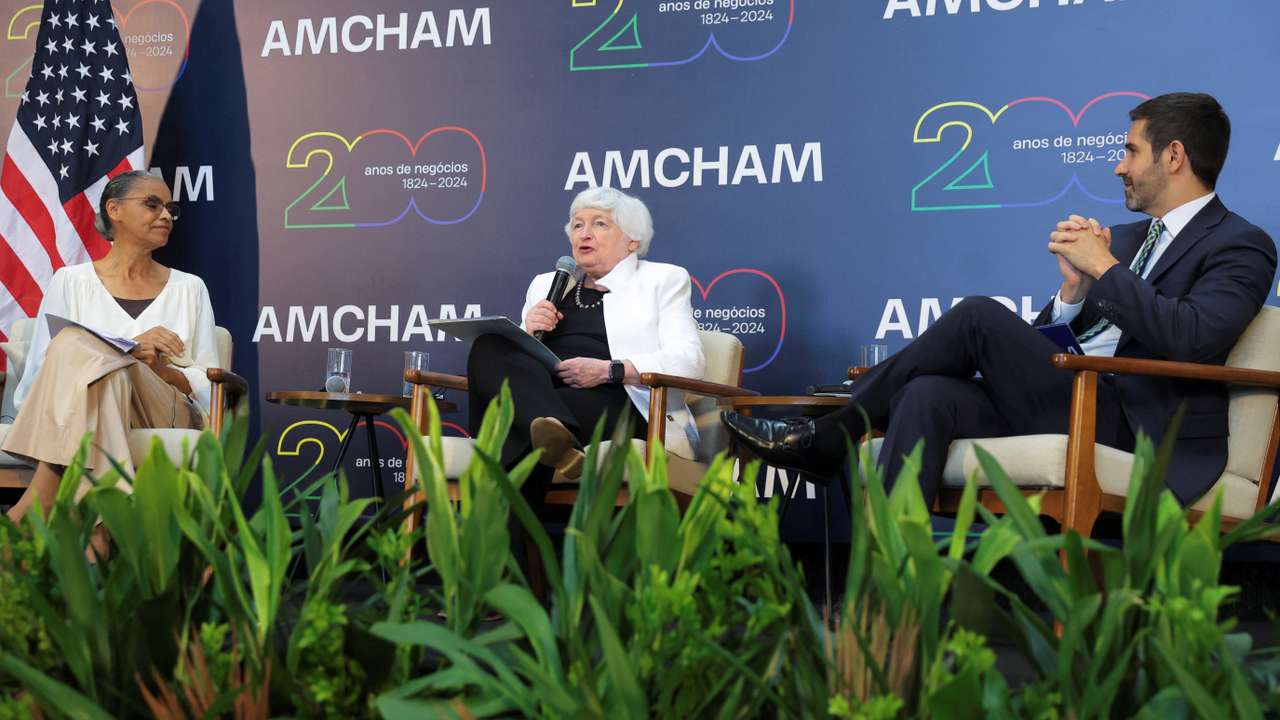 Meeting with business leaders on the U.S.-Brazil economic relationship in Sao Paulo