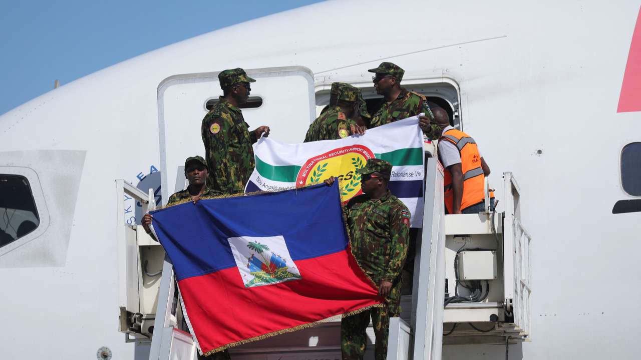 Contingent of Kenyan police officers arrive to Haiti