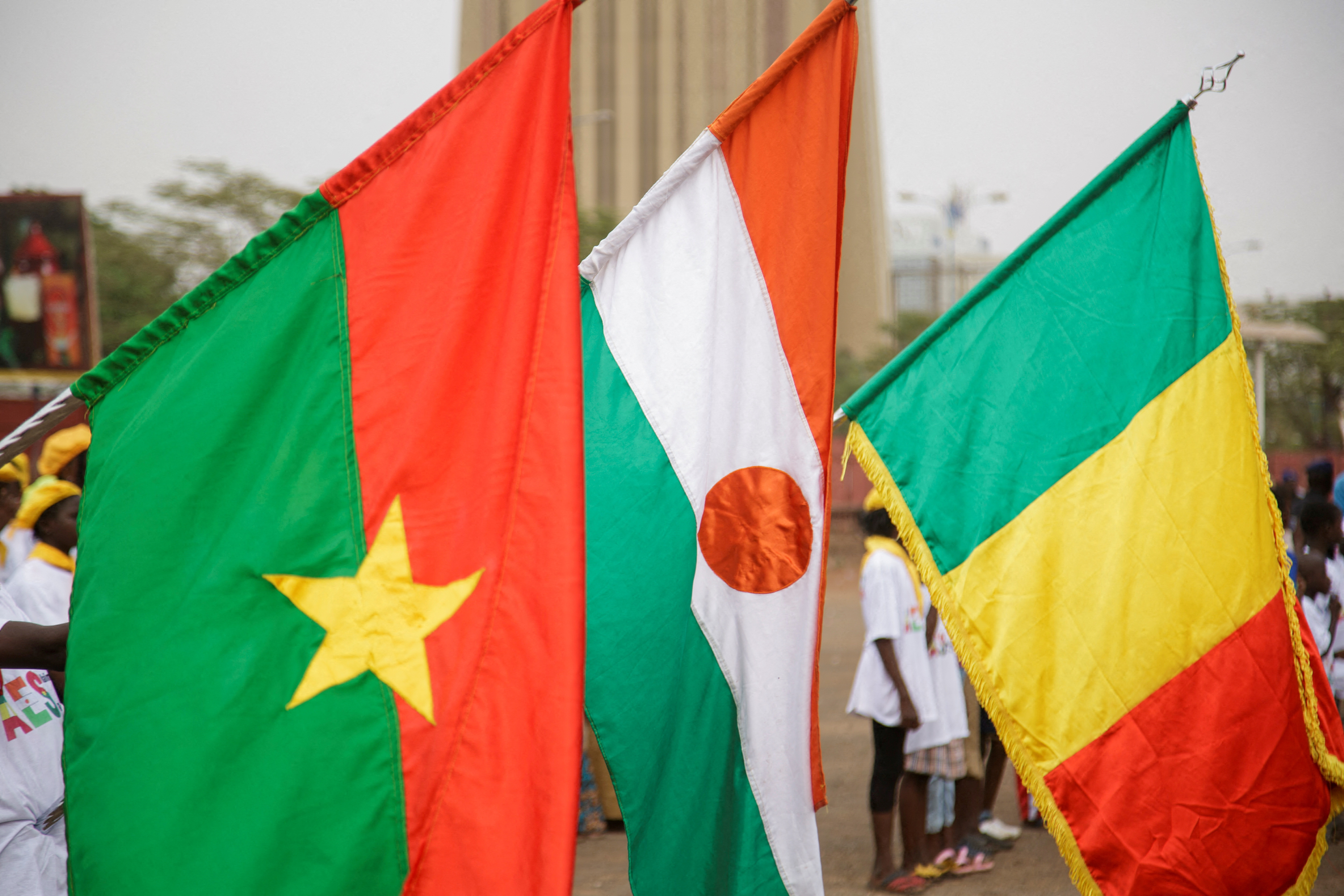 FILE PHOTO: Mali junta calls for demonstrations to support decision to leave ECOWAS regional bloc