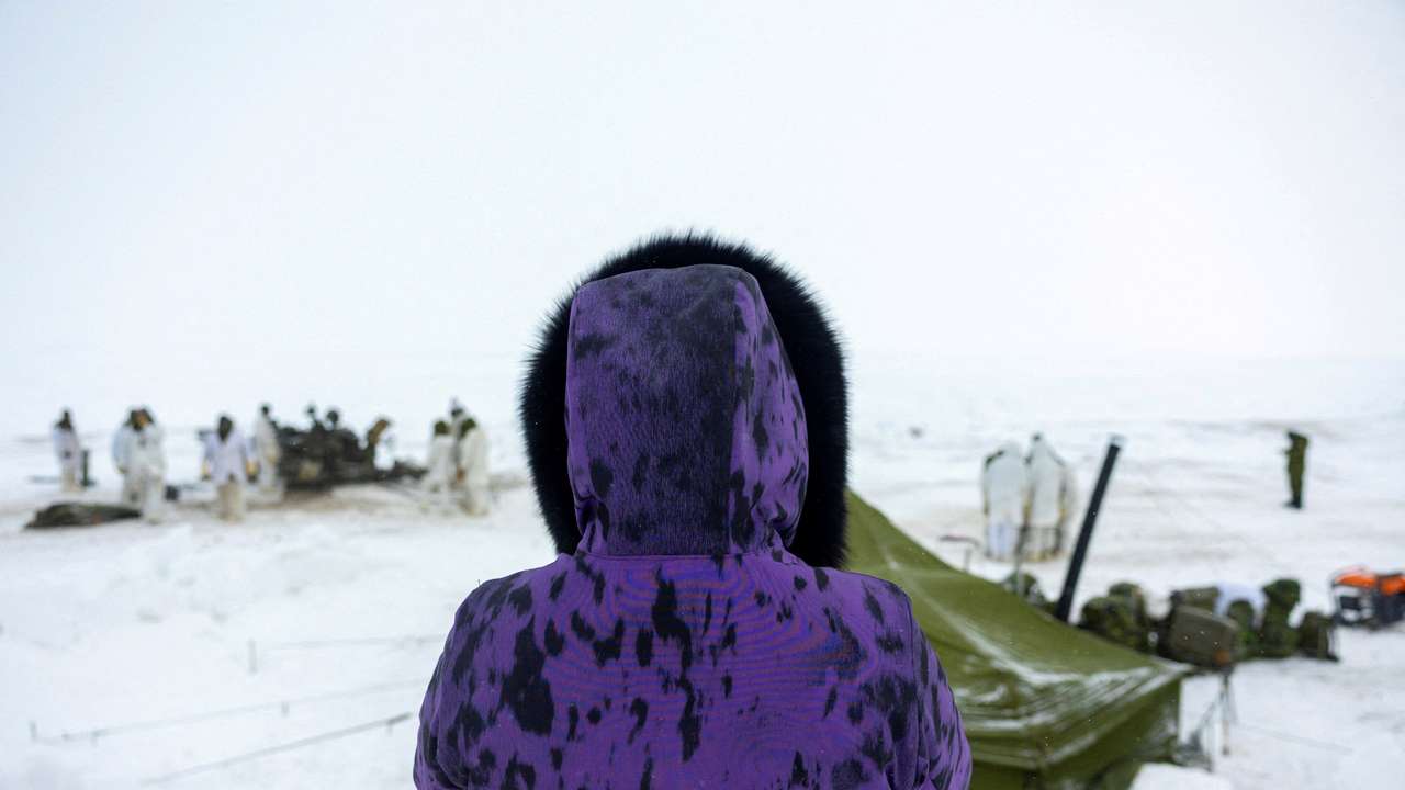 FILE PHOTO: Canadian troops conduct arctic operations