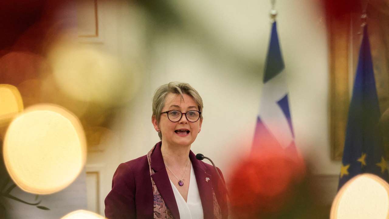 FILE PHOTO: British Foreign Secretary meets with Greek Foreign Minister in Athens