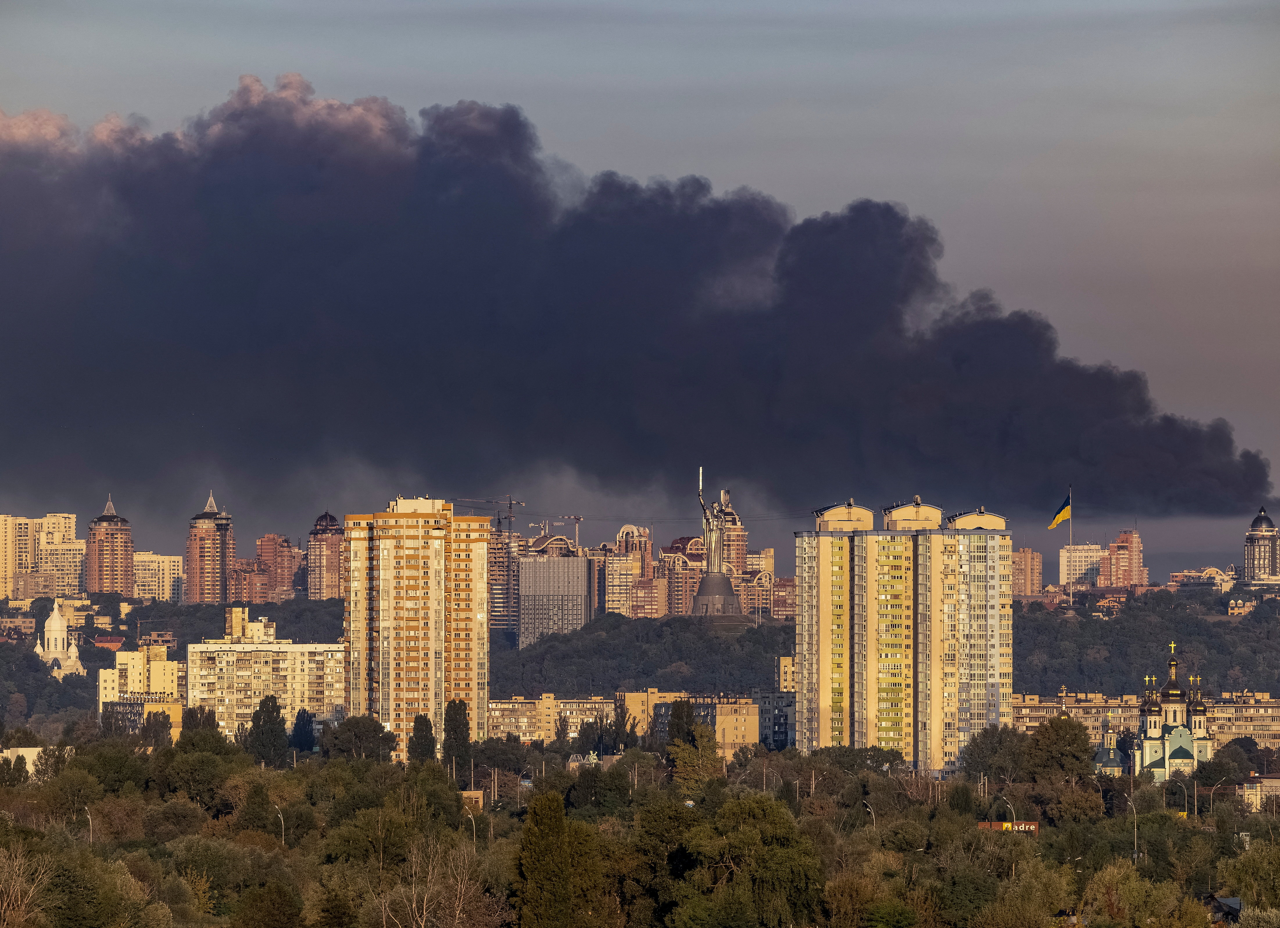 Russian missile strike in Kyiv