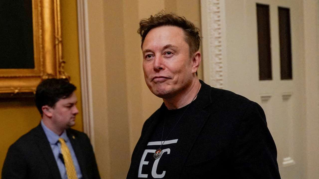 FILE PHOTO: FILE PHOTO: Elon Musk attends a luncheon with members of the Senate Republican Conference on Capitol Hill in Washington, D.C.