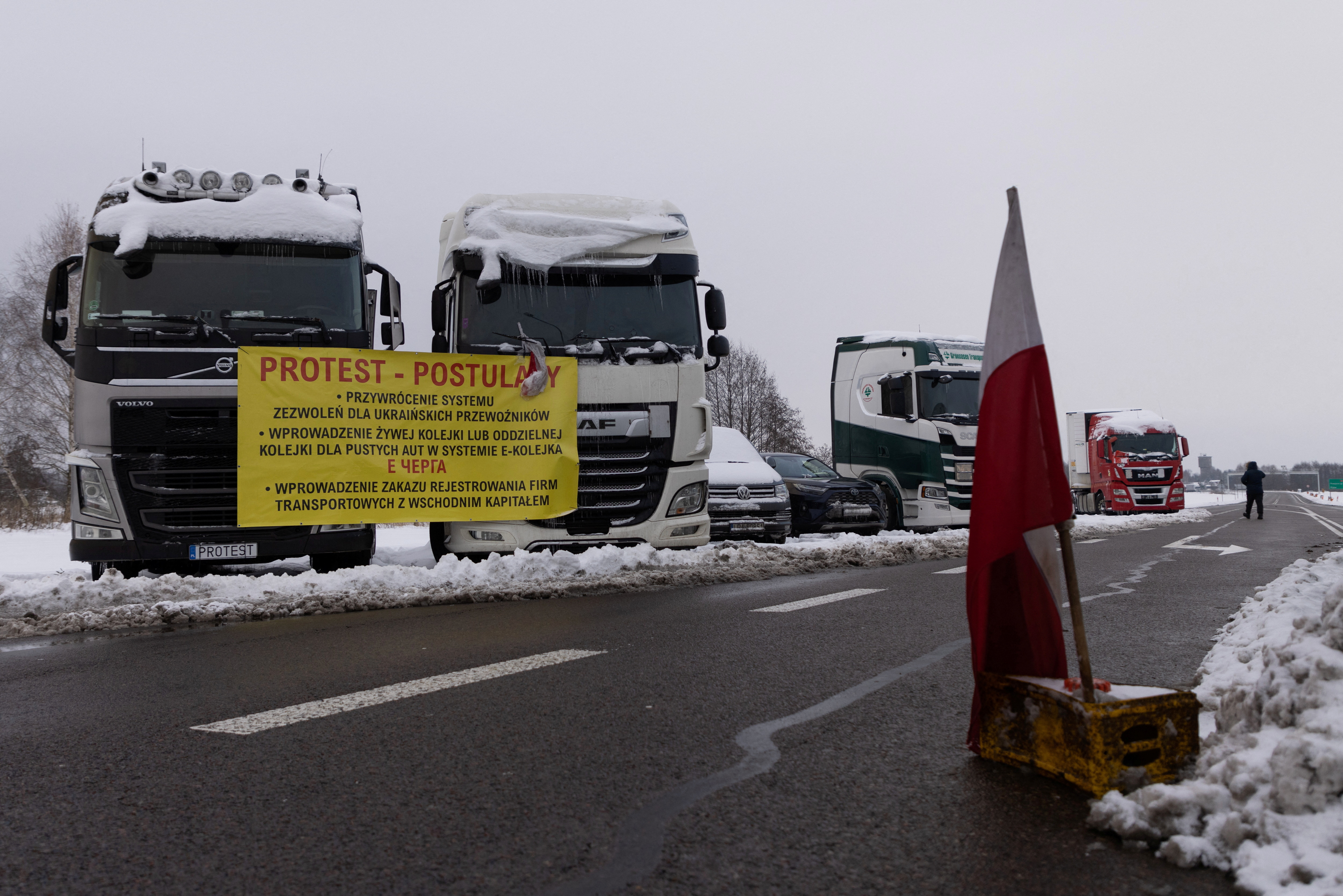 Trucks stuck in queue border at crossing with Ukraine, as Polish truckers protest