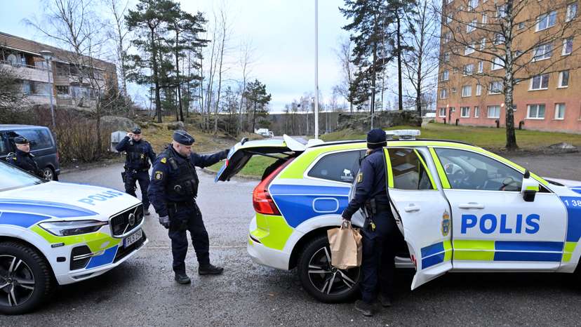 Police carry out operations in Sodertalje