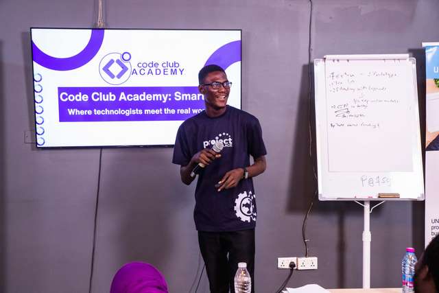 Henry, Code Club