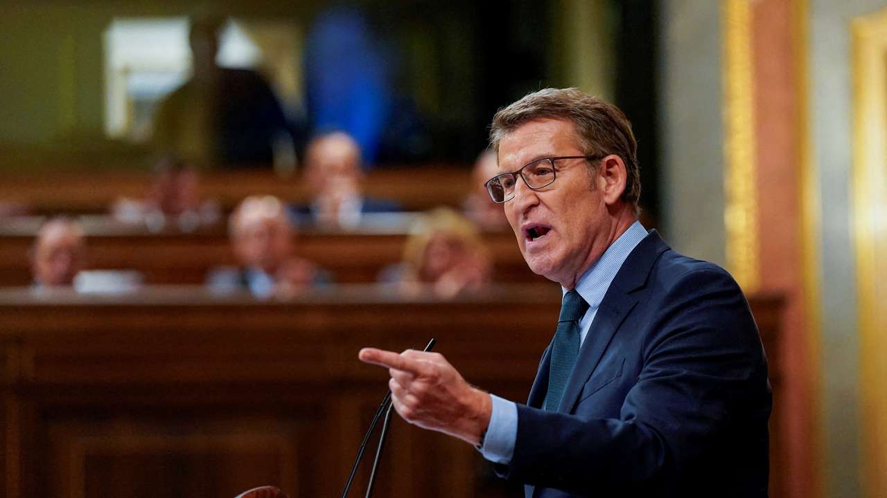 FILE PHOTO: People's Party leader Alberto Nunez Feijoo speaks during a debate on the legislative proposal to grant amnesty to those involved in Catalonia's failed independence bid in 2017