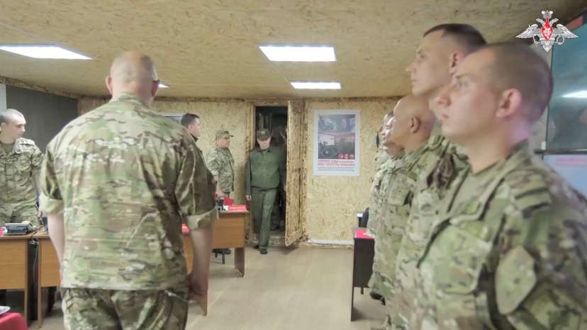 Russian military chief Gerasimov inspects forces in Ukraine