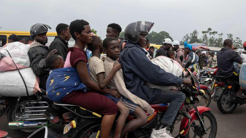 Congo rebels seize eastern town on critical supply route