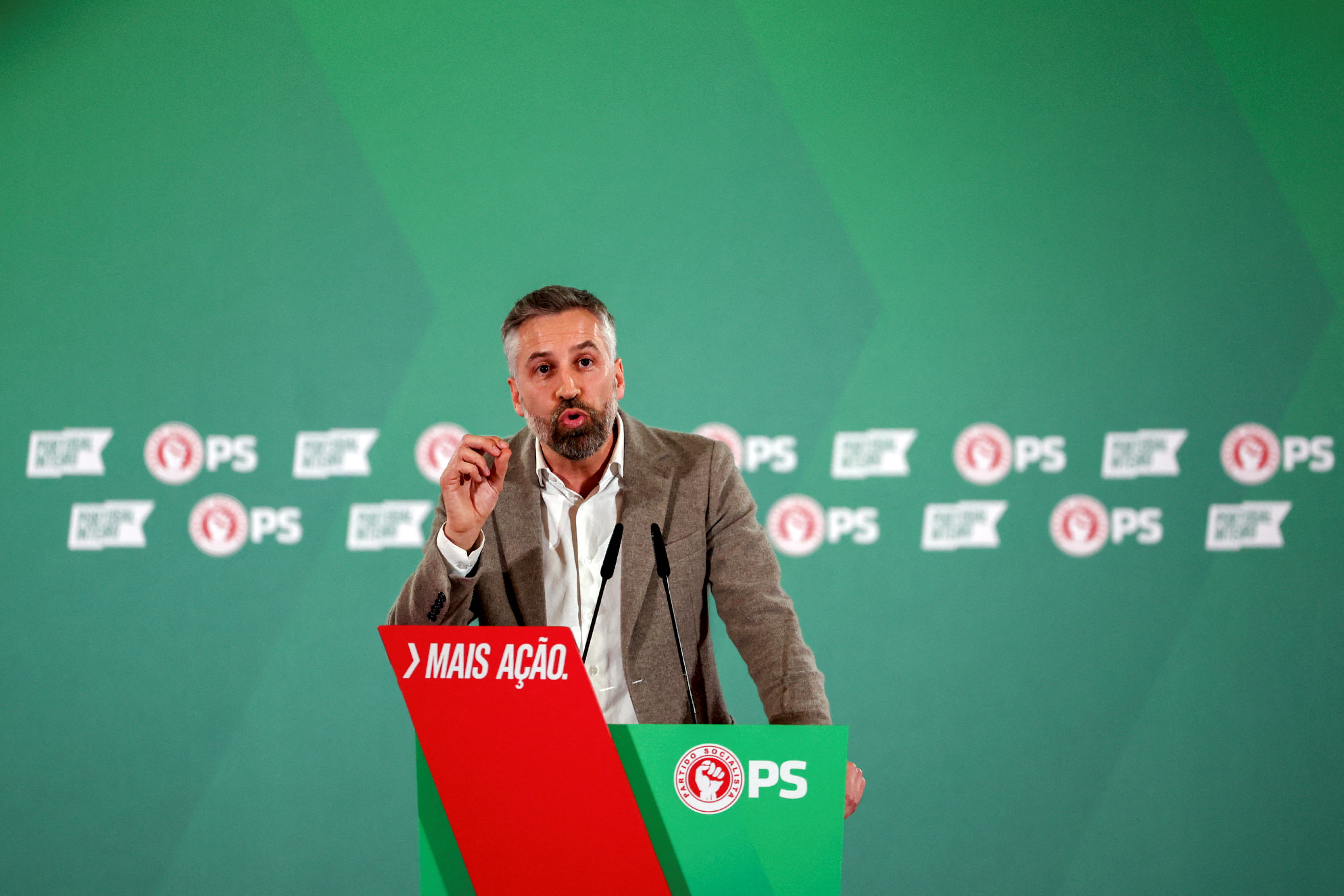 Socialist Party Secretary General Santos rallies ahead of snap elections in Setubal