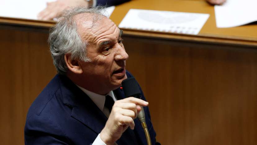 Questions to the government session at the National Assembly in Paris