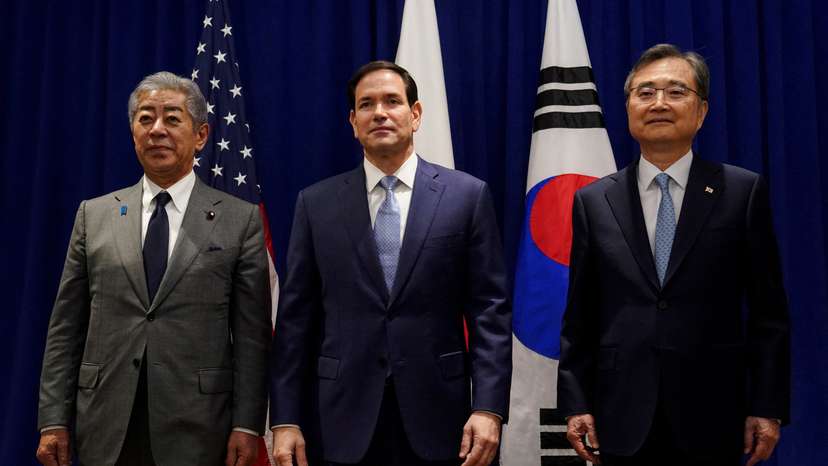 U.S. Secretary of State Marco Rubio, Japanese Foreign Minister Iwaya Takeshi and South Korean Foreign Minister Cho Hyun meet in New York
