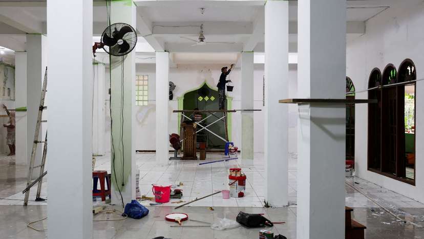 FILE PHOTO: FILE PHOTO: Following explosions inside a mosque at a school complex in Jakarta