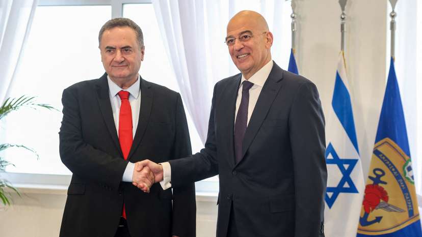 Israel and Greek defence ministers discuss cooperation in Athens