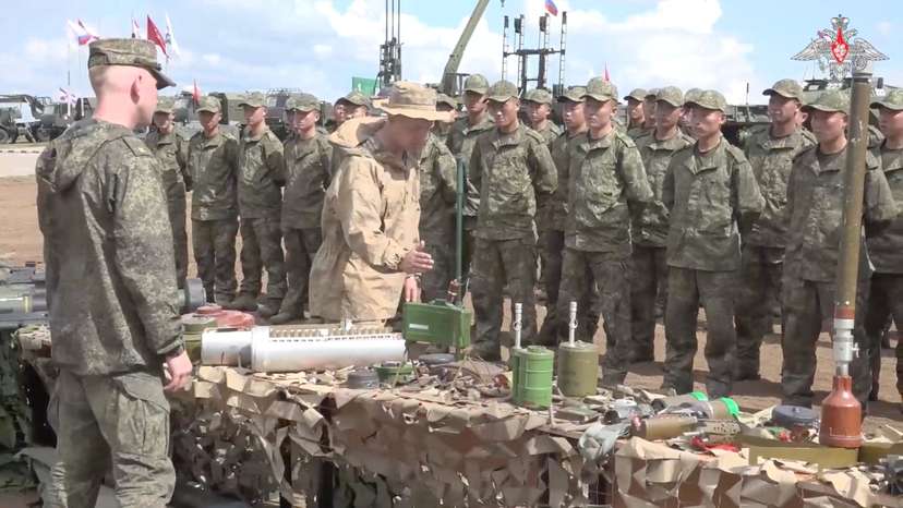 Russian and North Korean troops take part in training in Kursk region