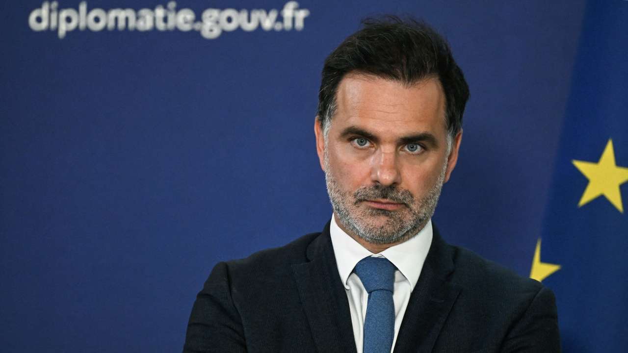 Meeting to suggest a negotiated solution to end the conflict between Iran and Israel, in Paris