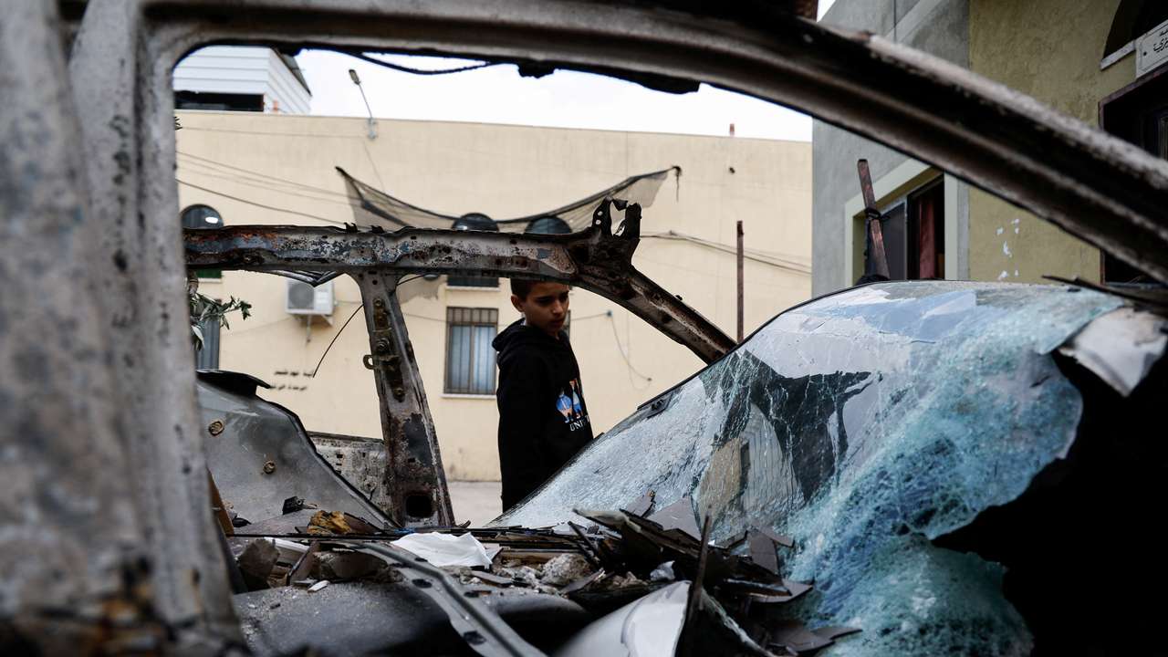 Aftermath of Israeli raid in Nour Shams camp, in Tulkarm