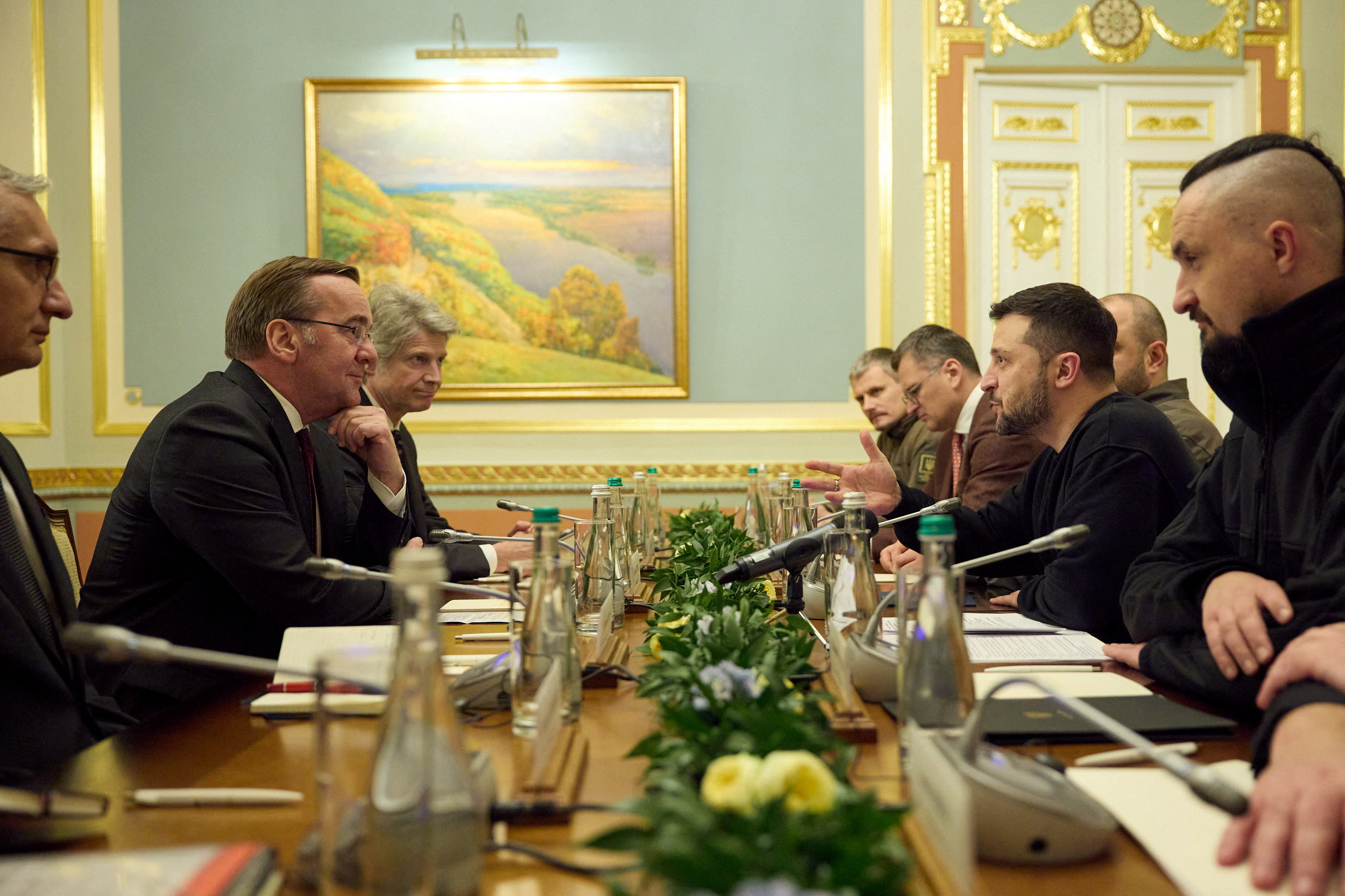 German Defence Minister Pistorius visits Kyiv