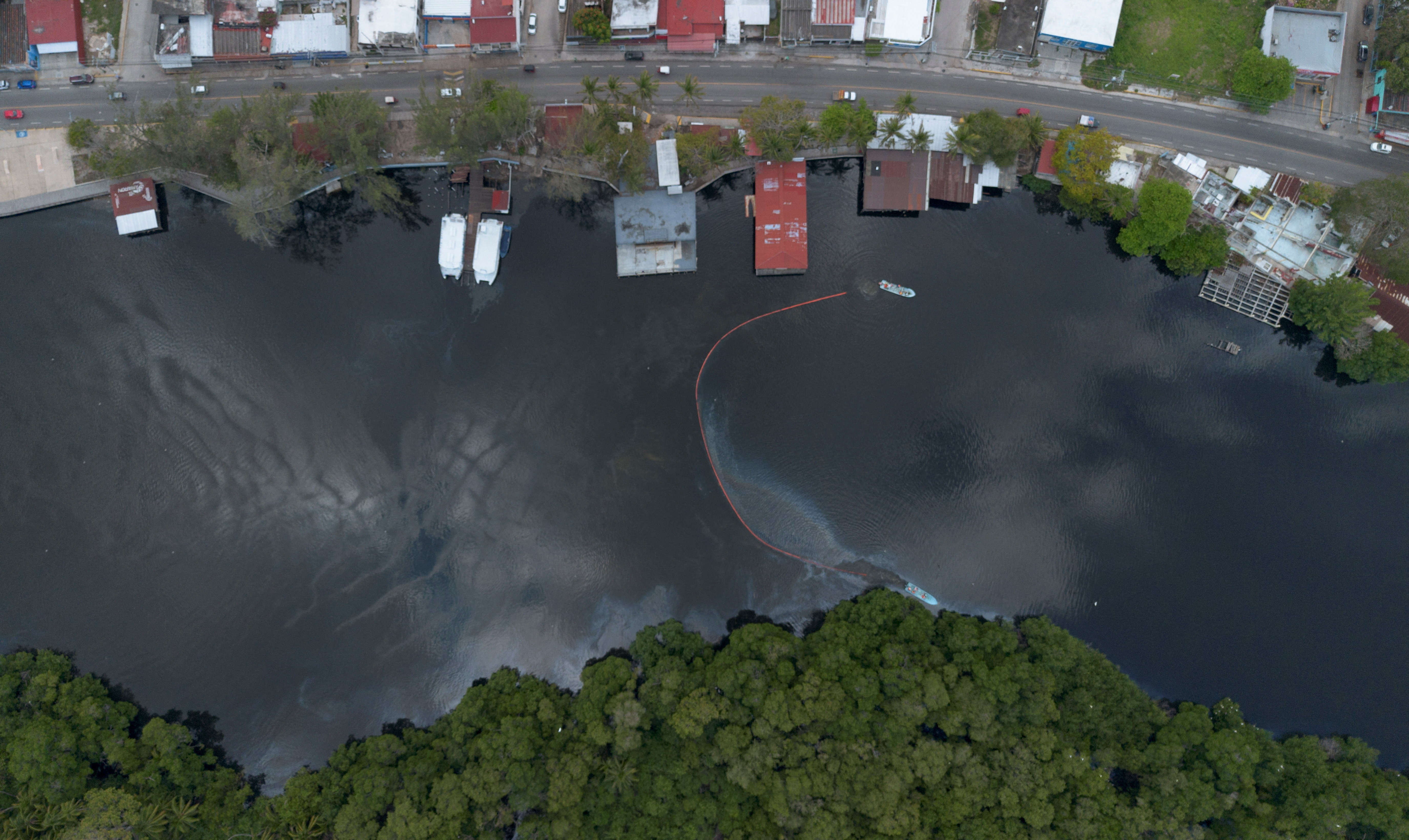 Residents of Tabasco suffer pollution from worst accident at new Pemex Olmeca refinery