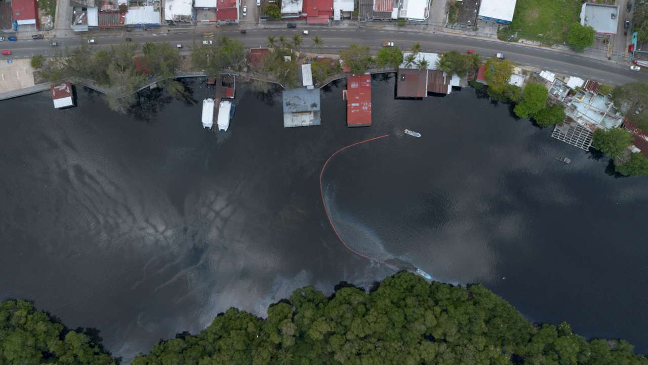 Residents of Tabasco suffer pollution from worst accident at new Pemex Olmeca refinery