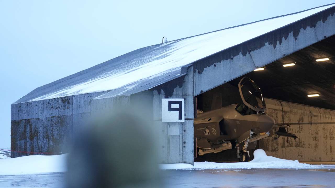 Norwegian fighters in Iceland