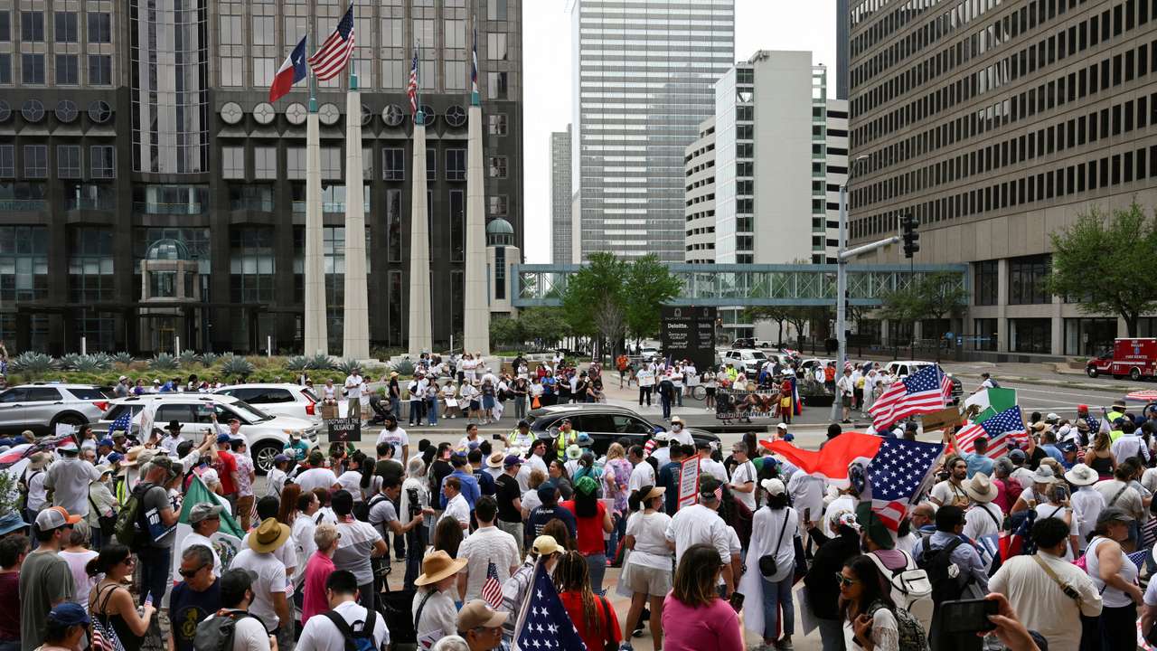 "Mega Marcha", calling for immigration reform, in Dallas
