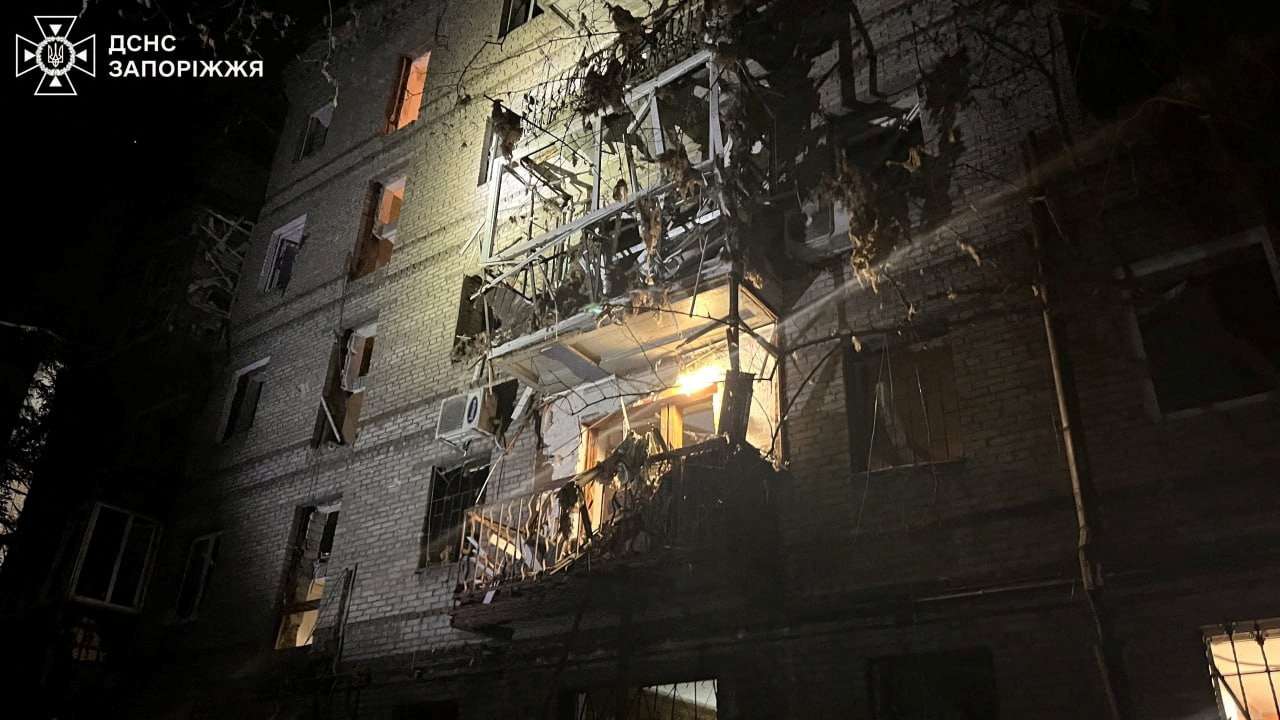 Russian air attack on Zaporizhzhia, Ukrainian officials say