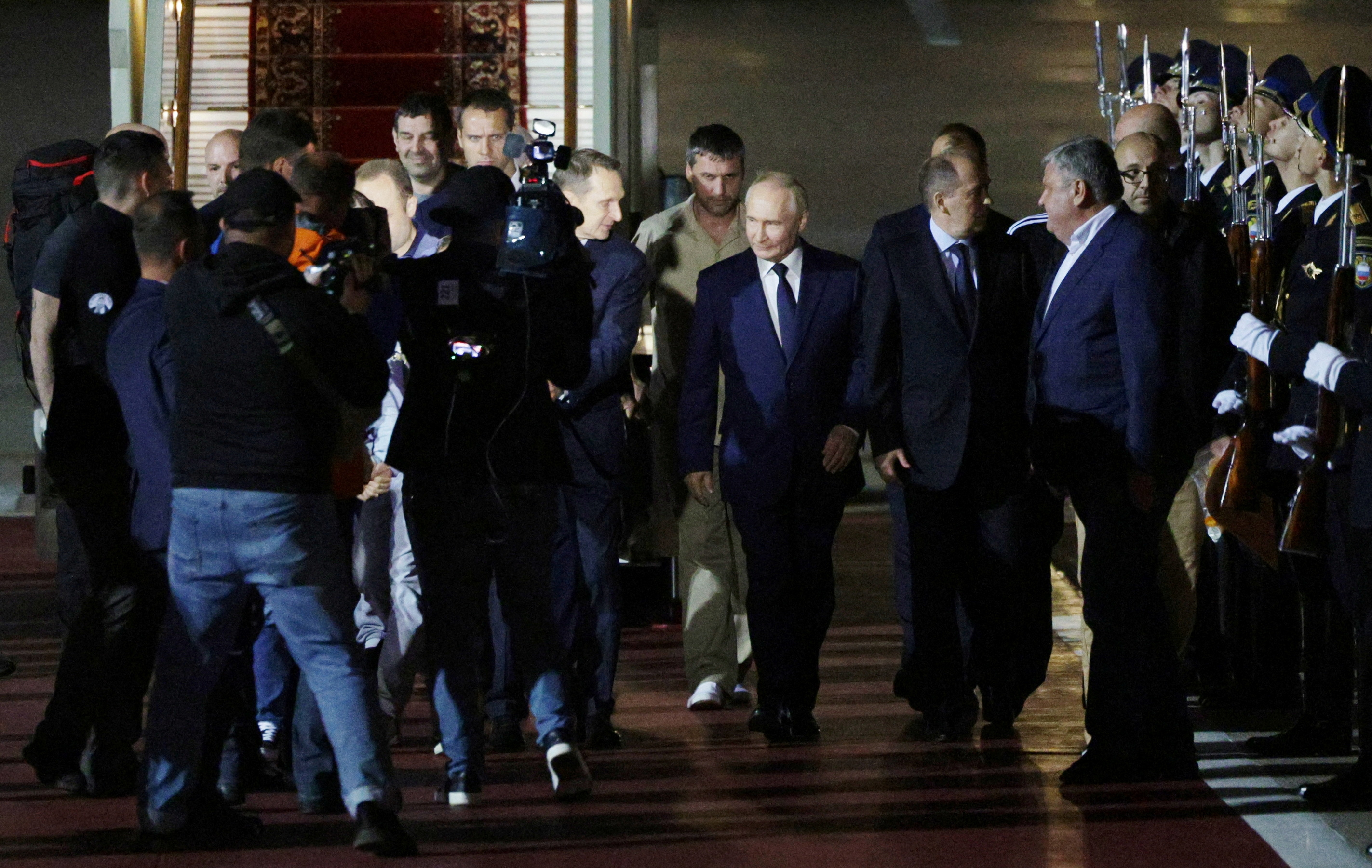 President Putin greets Russians returning to Moscow after prisoner swap