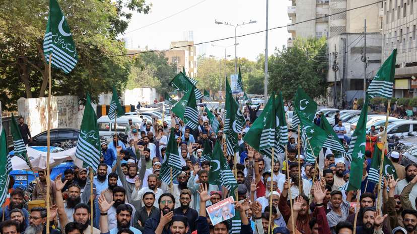 Protest against the suspension of the Indus Waters Treaty by India, in Karachi