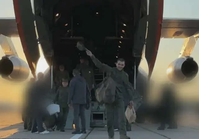 Russian POWs return home in orisoner swap