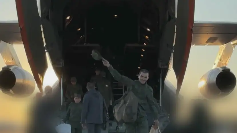 Russian POWs return home in orisoner swap