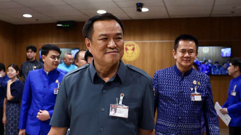 Thailand's caretaker Deputy PM Anutin Charnvirakul and Bhumjaithai Party MPs attend a press conference at the parliament house ahead of a pivotal parliamentary vote on a new PM, in Bangkok
